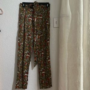 Pants with belt